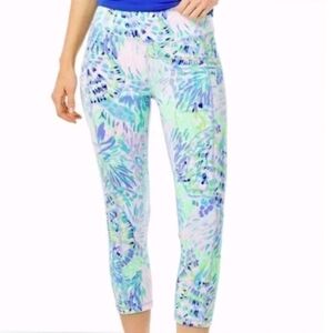Lilly Pulitzer Luxletic Weekender High Rise Shell of a Party Cropped Pants
